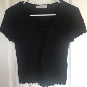 Cropped black ribbed top
